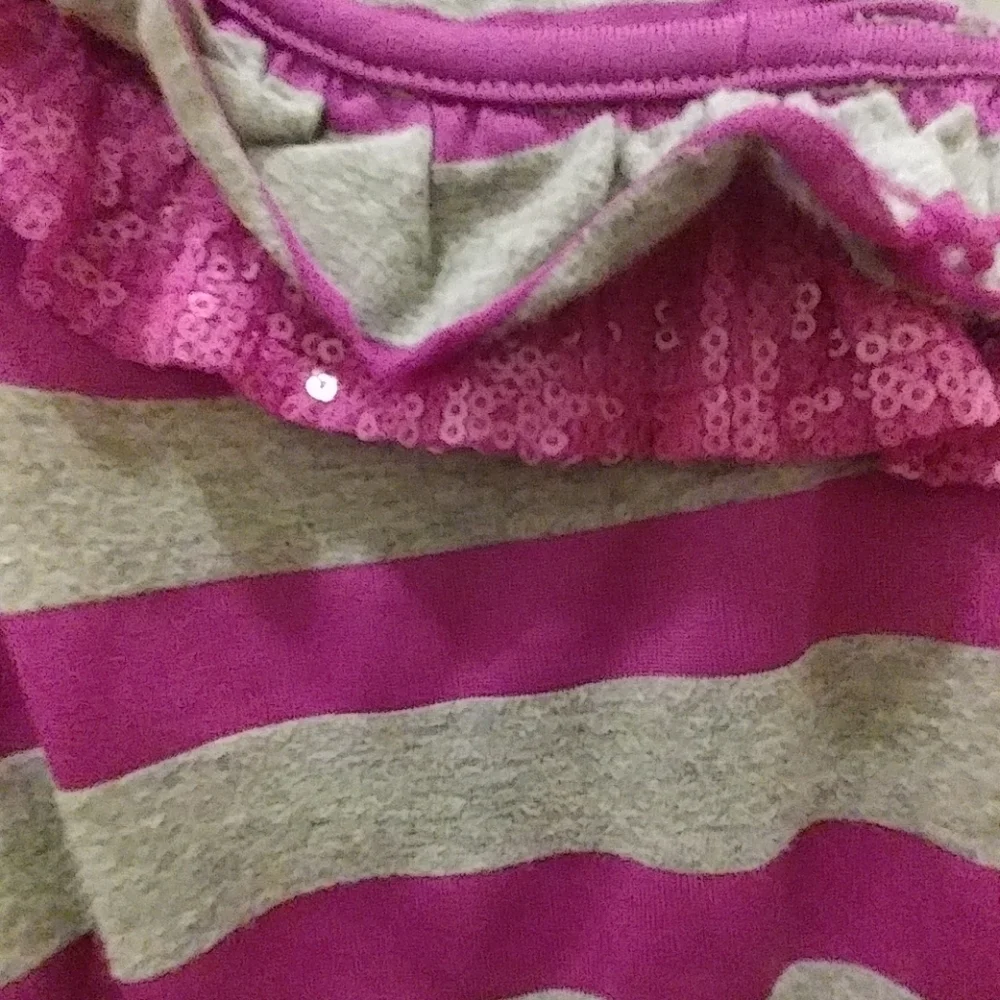 Girl's short, pink and gray jumpsuit